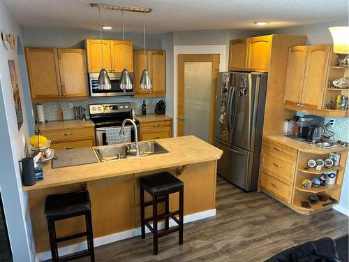 51 Kreiner Crescent, Whitecourt, AB - Indoor Photo Showing Kitchen With Double Sink