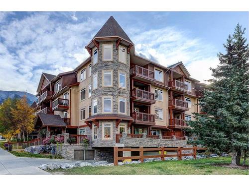 216-190 Kananaskis Way, Canmore, AB - Outdoor With Facade