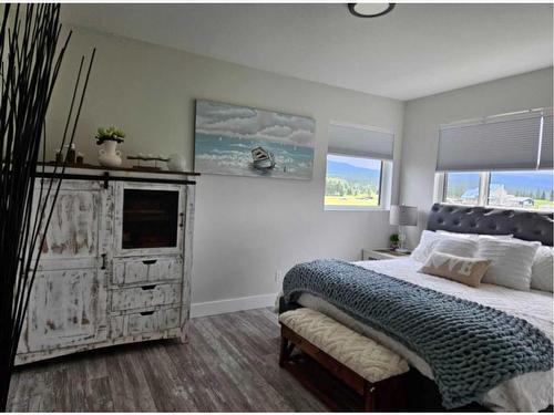 516B Seabolt Estates, Rural Yellowhead County, AB - Indoor Photo Showing Bedroom