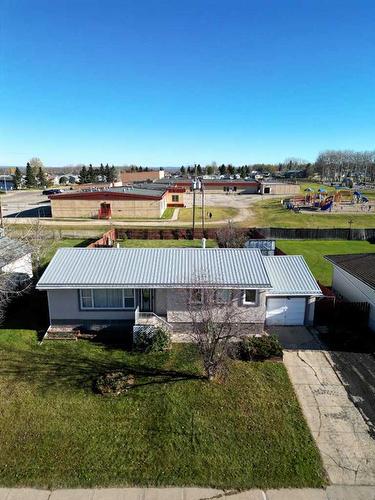 712 3 Avenue, Fox Creek, AB - Outdoor With View