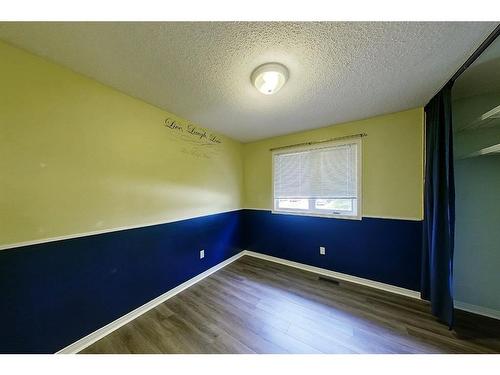 705 8 Street, Fox Creek, AB - Indoor Photo Showing Other Room