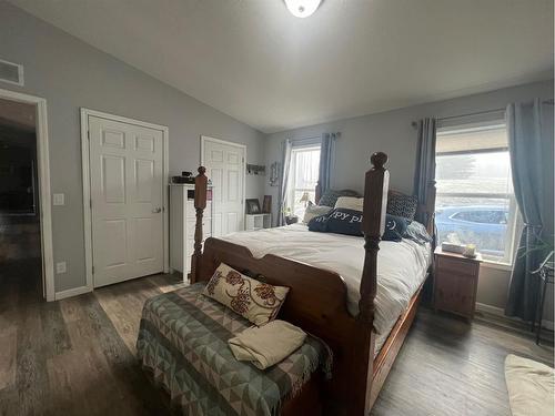 6, 592006 Range Road 121 Range, Rural Woodlands County, AB - Indoor Photo Showing Bedroom