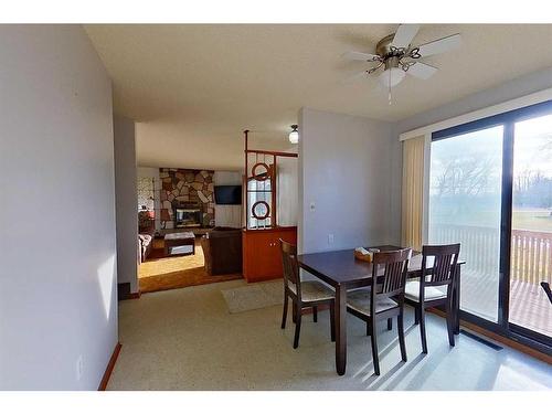 682004-Range Road 220.5, Rural Athabasca County, AB - Indoor Photo Showing Dining Room