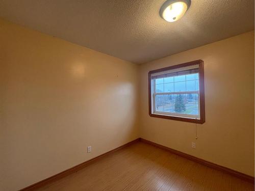 #303-4330A 55 Avenue, Whitecourt, AB - Indoor Photo Showing Other Room