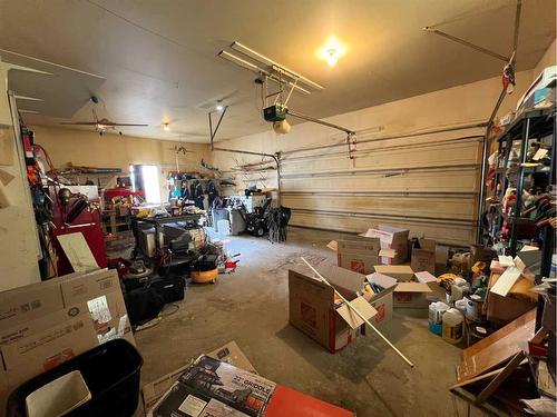 708 8 Street, Fox Creek, AB - Indoor Photo Showing Garage