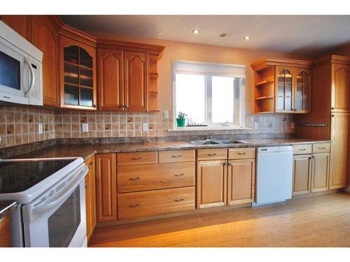 106 Chetamon Drive, Hinton, AB - Indoor Photo Showing Kitchen With Double Sink