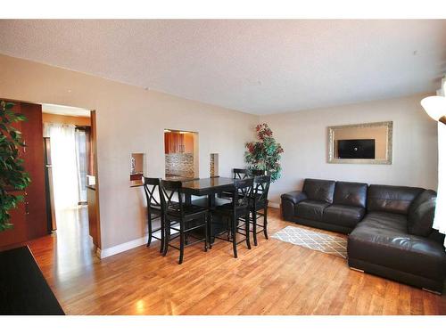 106 Chetamon Drive, Hinton, AB - Indoor Photo Showing Living Room