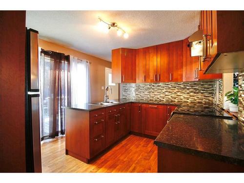 106 Chetamon Drive, Hinton, AB - Indoor Photo Showing Kitchen