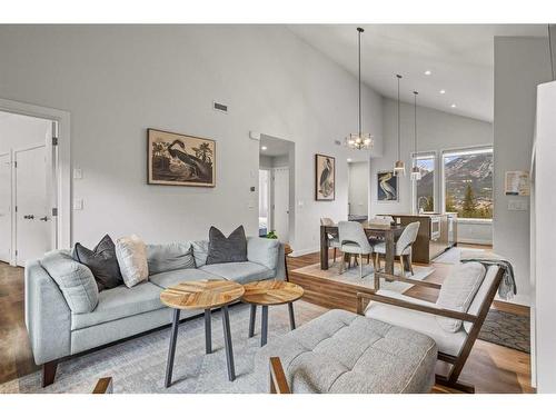 301B-209 Stewart Creek Rise, Canmore, AB - Indoor Photo Showing Living Room