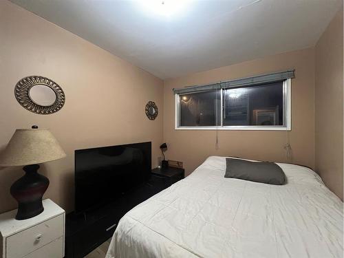 4739 55 Avenue, Whitecourt, AB - Indoor Photo Showing Bedroom