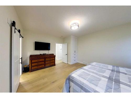 37-16511 Township Road 532A, Rural Yellowhead County, AB - Indoor Photo Showing Bedroom