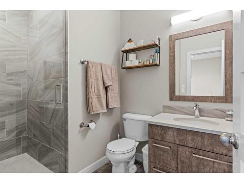 701-102 Stewart Creek Rise, Canmore, AB - Indoor Photo Showing Bathroom