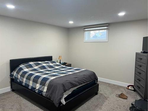 510 4 Avenue, Fox Creek, AB - Indoor Photo Showing Bedroom