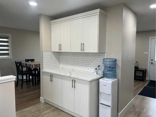 510 4 Avenue, Fox Creek, AB - Indoor Photo Showing Kitchen