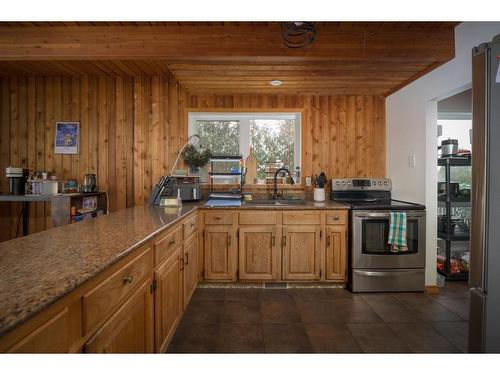 693028 Highway 813, Athabasca, AB - Indoor Photo Showing Kitchen