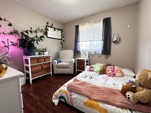 80 Chickadee Drive, Whitecourt, AB - Indoor Photo Showing Bedroom