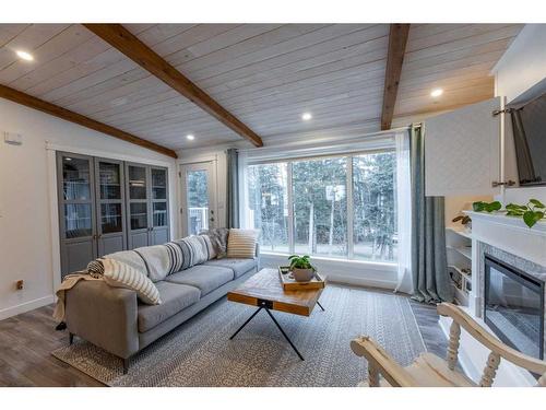 199 Moberly Drive, Hinton, AB - Indoor Photo Showing Living Room With Fireplace