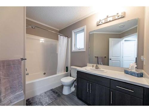 199 Moberly Drive, Hinton, AB - Indoor Photo Showing Bathroom