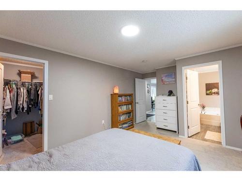 199 Moberly Drive, Hinton, AB - Indoor Photo Showing Bedroom