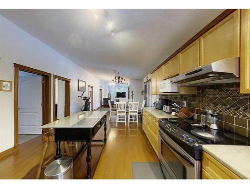 7212 Glenwood Drive, Edson, AB - Indoor Photo Showing Kitchen