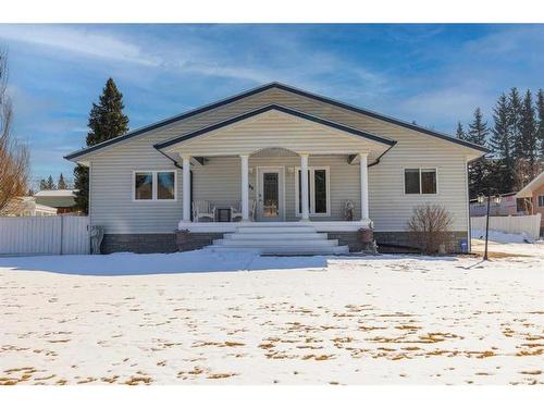 284 Eaton Drive, Hinton, AB - Outdoor