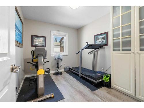 284 Eaton Drive, Hinton, AB - Indoor Photo Showing Gym Room