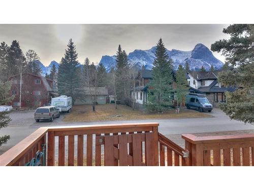 914 15Th Street, Canmore, AB - Outdoor