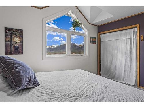 150-901 Benchlands Trail Nw, Canmore, AB - Indoor Photo Showing Bedroom