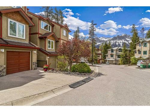 150-901 Benchlands Trail Nw, Canmore, AB - Outdoor With Facade