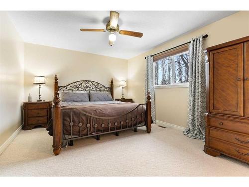 1 Park Close, Whitecourt, AB - Indoor Photo Showing Bedroom