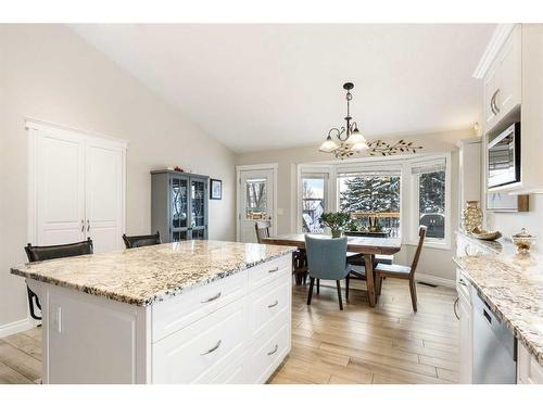 1 Park Close, Whitecourt, AB - Indoor Photo Showing Kitchen With Upgraded Kitchen