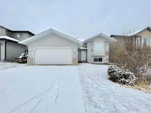 808 10 Street, Fox Creek, AB - Outdoor