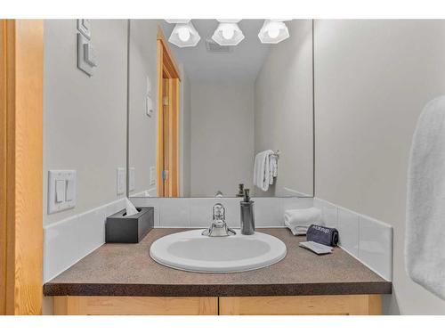 323-107 Montane Road, Canmore, AB - Indoor Photo Showing Bathroom