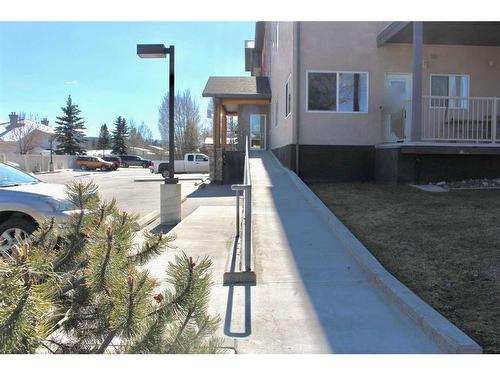 304-109 Seabolt Drive, Hinton, AB - Outdoor