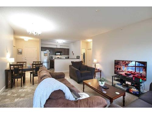 304-109 Seabolt Drive, Hinton, AB - Indoor Photo Showing Living Room