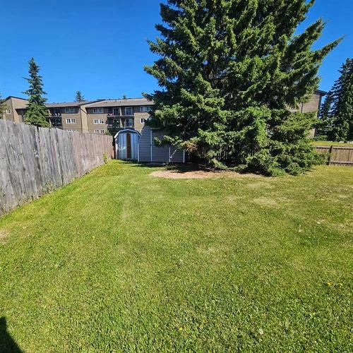 2-810 56 Street, Edson, AB 