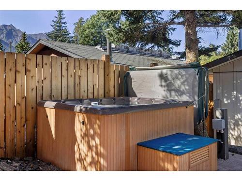 1010 14 Street, Canmore, AB - Outdoor