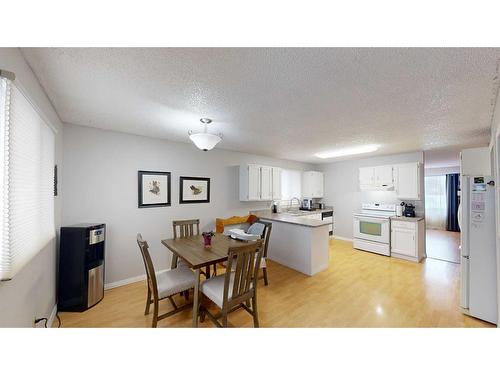 16 Chaisson Crossing, Whitecourt, AB - Indoor Photo Showing Dining Room