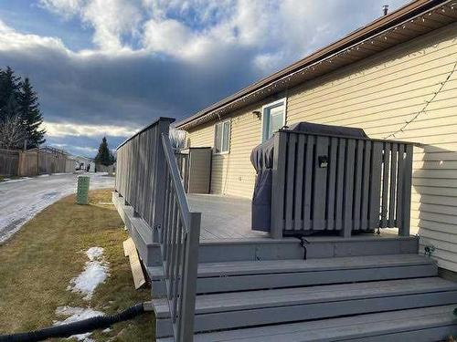 111 Sutherland Avenue, Hinton, AB - Outdoor With Exterior