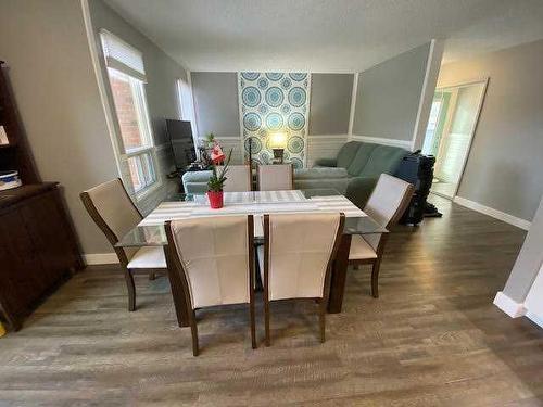 111 Sutherland Avenue, Hinton, AB - Indoor Photo Showing Dining Room