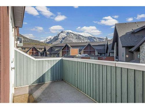 306-1151 Sidney Street, Canmore, AB - Outdoor