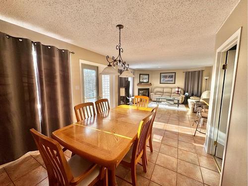 703 3 Avenue, Fox Creek, AB - Indoor Photo Showing Dining Room