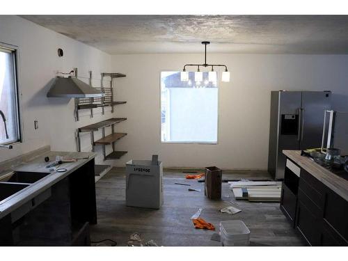 4909 6 Avenue, Edson, AB - Indoor Photo Showing Kitchen With Double Sink