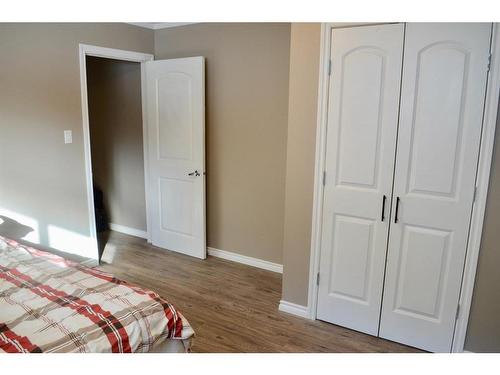 4913 54 Street, Athabasca, AB - Indoor Photo Showing Bedroom