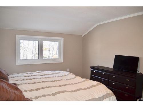 4913 54 Street, Athabasca, AB - Indoor Photo Showing Bedroom