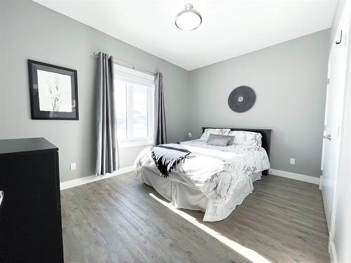 4714 Sakwatamau Drive, Whitecourt, AB - Indoor Photo Showing Bedroom