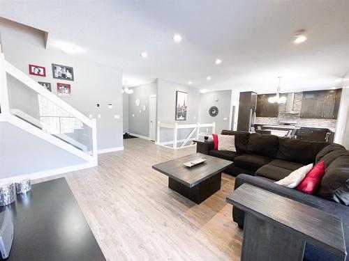 4714 Sakwatamau Drive, Whitecourt, AB - Indoor Photo Showing Living Room