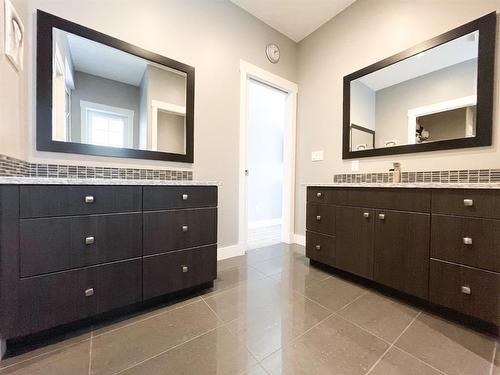 4714 Sakwatamau Drive, Whitecourt, AB - Indoor Photo Showing Bathroom