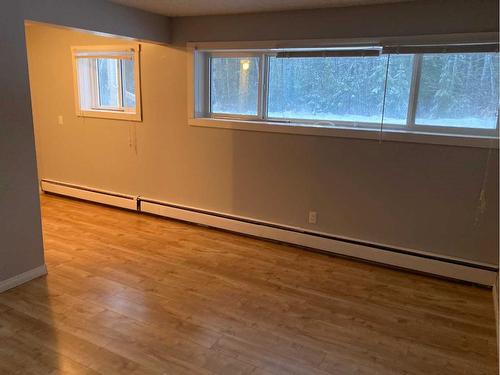 #2-506 41 Street, Edson, AB - Indoor Photo Showing Other Room