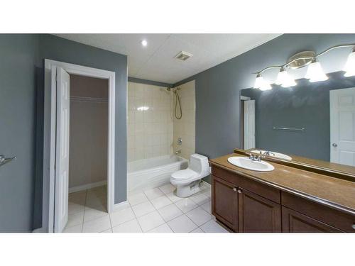 22 Cedar Heights, Whitecourt, AB - Indoor Photo Showing Bathroom